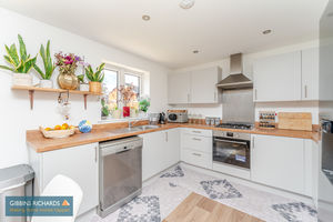 Kitchen- click for photo gallery